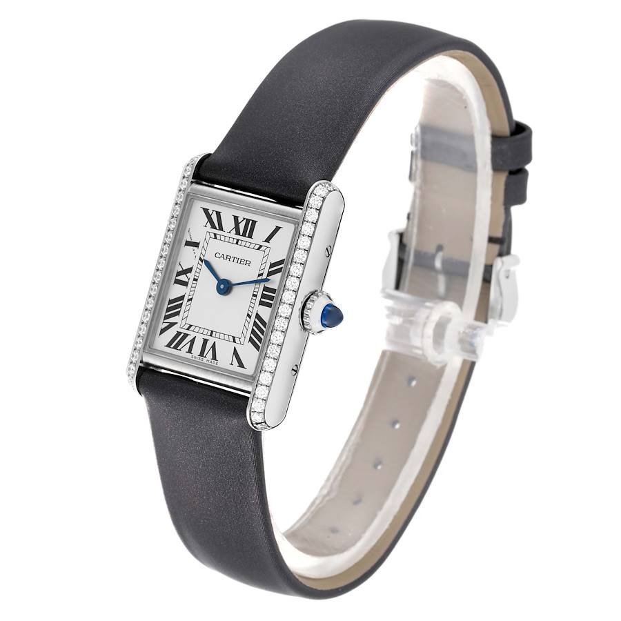 Replikaklocka för dam: Cartier Tank Must, liten modell, diamantinfattad boettring, stål, W4TA0016 — ovärderlig – Bild 4