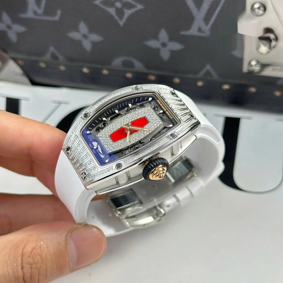 Replikaklocka: Richard Mille RM 07-01 Lady, diamanter, Red Lip, vitt gummiarmband, ZF 45.32 X 32,3 mm — prisvärd – Bild 3