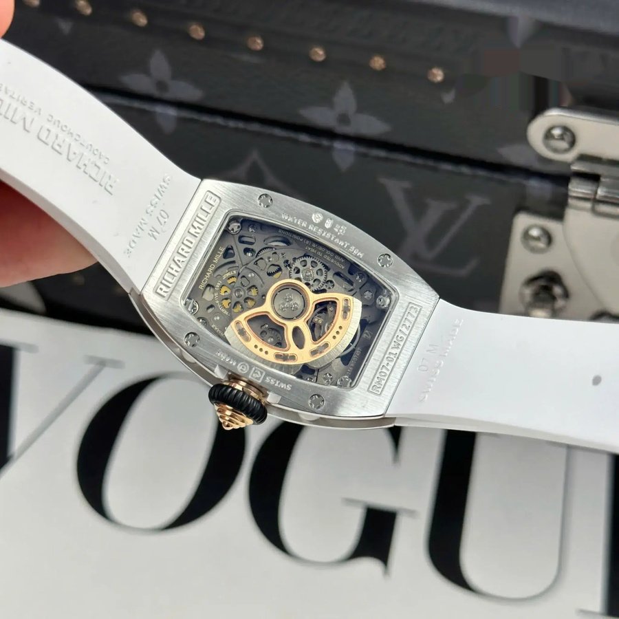 Replikaklocka: Richard Mille RM 07-01, vit, boett, med, kubisk zirkonia, röd urtavla, ZF 45.32 X 32,3 mm — exklusiv – Bild 8